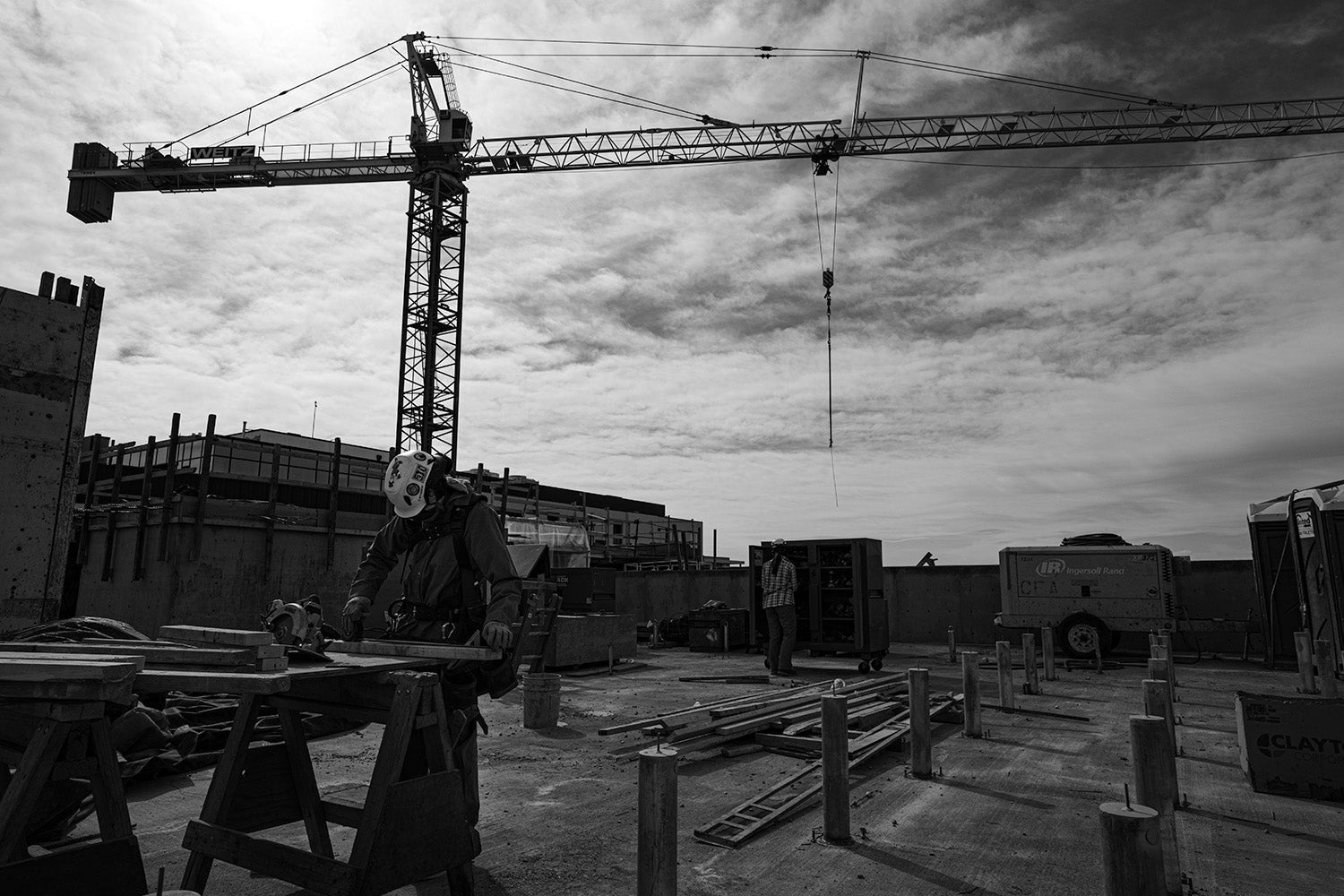 AN ANTHEM TO THE CONSTRUCTION WORKER